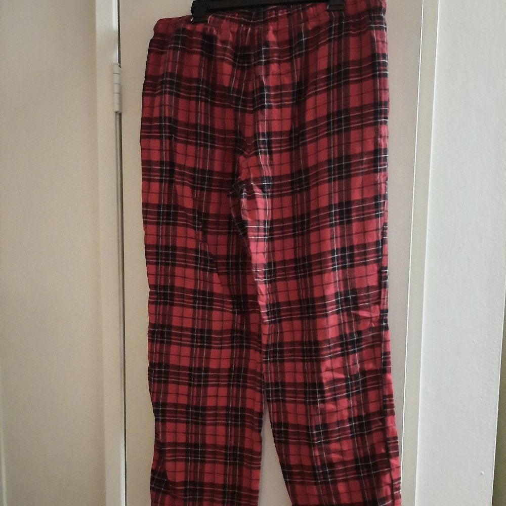 Croft & Barrow Red and Black check print